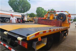 西陵附近拖车电话号码服务